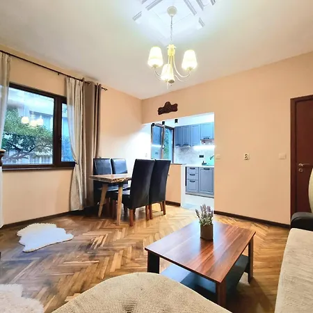 Nicky's - With Private Parking In Center * Burgaz