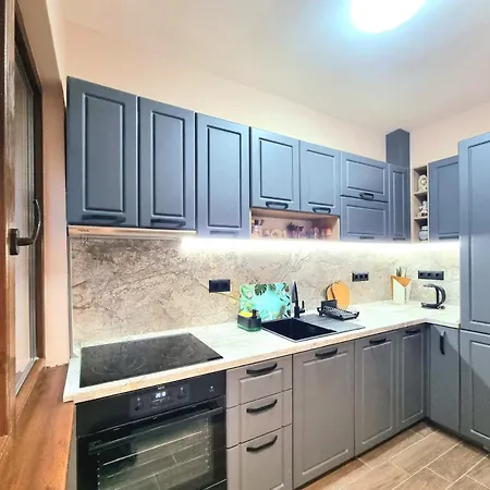 Nicky's - With Private Parking In Center Appartement Burgas