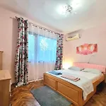 Nicky's - With Private Parking In Center Appartement *