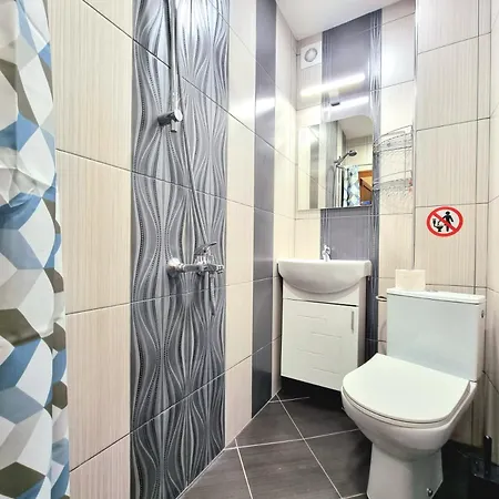 Nicky's - With Private Parking In Center Apartment *