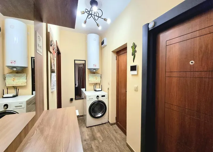 Nicky's - With Private Parking In Center Apartamento Burgas