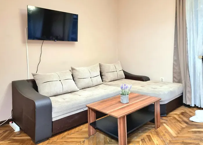 Nicky's - With Private Parking In Center Apartamento