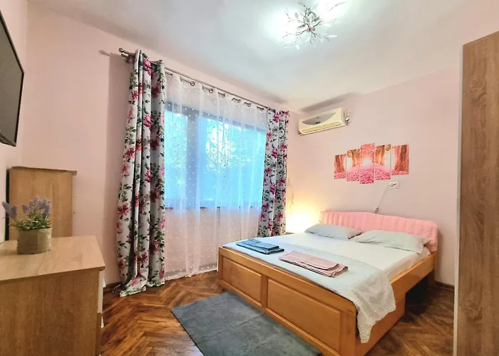 Nicky's - With Private Parking In Center Apartamento *